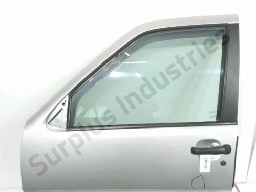 Used Left front door FORD MAVERICK (UDS, UNS) 2.7 TD (100 hp) 31955302