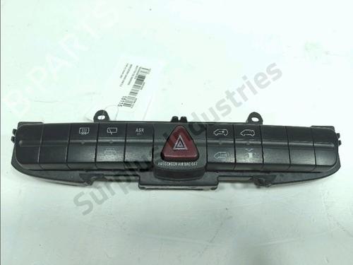 Used Warning switch Warning switch MERCEDES-BENZ VIANO (W639) CDI 2.2 (639.711, 639.713, 639.811, 639.813, 639.815) (150 hp) 34616029 34616029