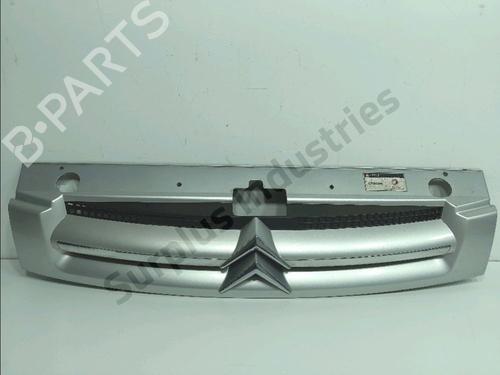 Used Grille Grille 36853944 36853944