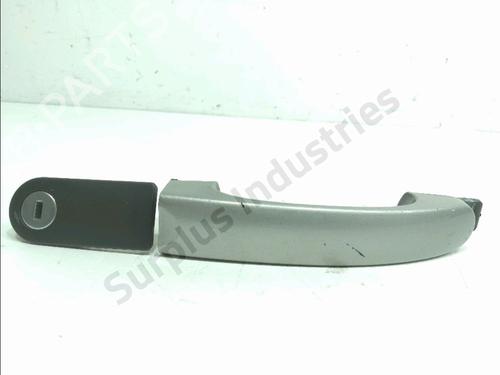 Used Front right exterior door handle Front right exterior door handle VW CALIFORNIA T5 Camper (7EC, 7EF, 7EG, 7HF, 7HC) 2.0 TDI (140 hp) 40116120 40116120