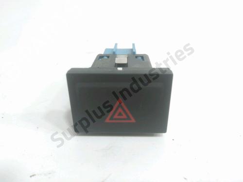 Advarselsbryter Advarselsbryter VW CADDY IV Box Body/MPV (SAA, SAH) 2.0 TDI 4motion (122 hp) 33262220 33262220