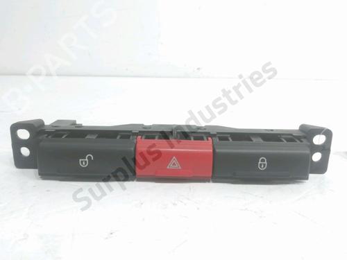 Used Warning switch Warning switch LAND ROVER FREELANDER 2 (L359) 2.2 TD4 4x4 (160 hp) 33460161 33460161