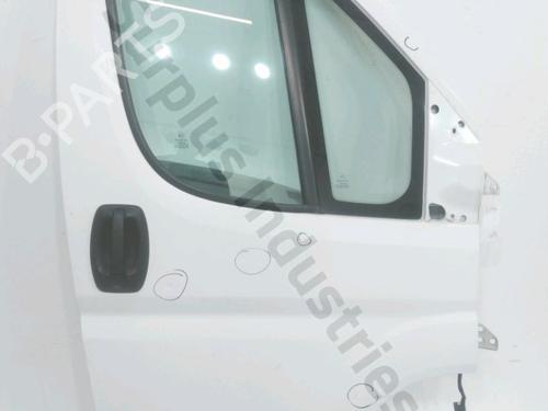 right-front-door-peugeot-boxer-van-2006-33867021 main image