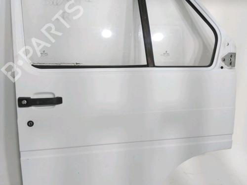 Used Right front door Right front door RENAULT TRAFIC Van (T_, P_, V_) 2.1 D (58 hp) 33569080 33569080