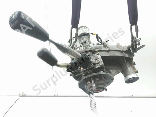 Used Transfer box HYUNDAI GALLOPER II (JK-01) 2.5 TD intercooler (99 hp) 31954321