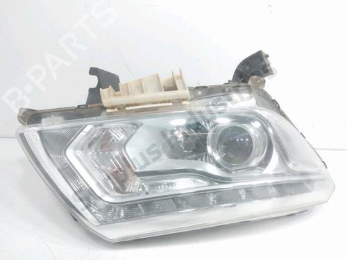 Used Right headlight Right headlight NISSAN NAVARA NP300 Pickup (D23, D23T) 2.3 dCi 4x4 (D231) (163 hp) 33686599 33686599