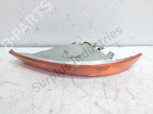 Blinklys fortil højre RENAULT TRAFIC II Van (FL) 1.9 dCi 80 (FL0B) (82 hp) 32203000