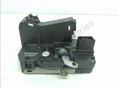 Used Front left lock Front left lock RENAULT TRAFIC II Van (FL) 2.0 dCi 115 (FL01, FL0U, FL00, FL0H, FL0M) (114 hp) 34205553 34205553