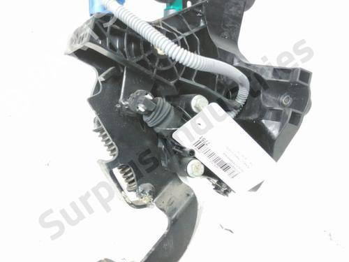 koblingspedal RENAULT TRAFIC III Van (FG_) 1.6 dCi 90 (FGME) | BP31954382I13 - Image 2