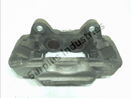 right-front-brake-caliper-toyota-hilux-viii-pickup-_n1_-2015-36374045 main image