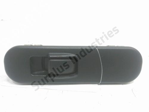 Used Right rear window switch MITSUBISHI L200 (K7_T, K6_T, K5_T) 2.5 TD 4WD (K74T) (115 hp) 32488902