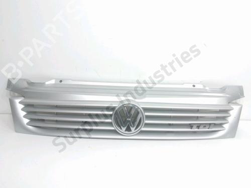 Used Grille VW TRANSPORTER T4 Bus (70B, 70C, 7DB, 7DK, 70J, 70K, 7DC, 7DJ) 2.5 TDI (102 hp) 31955018