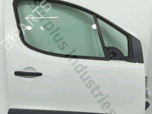Used Right front door Right front door 36831728 36831728