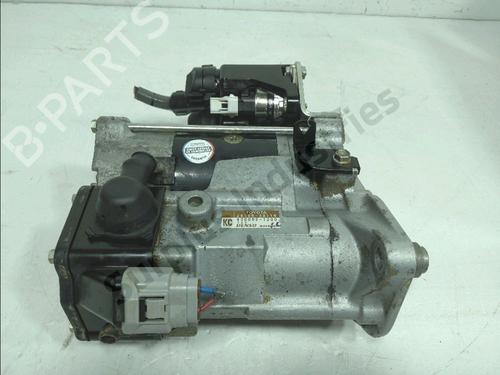 starter-toyota-hilux-viii-pickup-_n1_-2015-36374032 main image