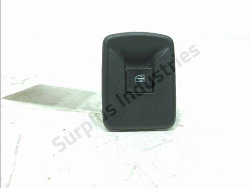 Used Right front window switch Right front window switch FIAT TALENTO Van (296_) 1.6 D (145 hp) 35972810 35972810