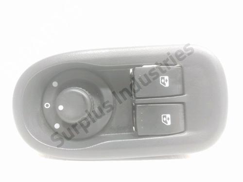 Used Left front window switch Left front window switch RENAULT KANGOO Express (FW0/1_) 1.5 dCi 75 (FW07, FW10, FW04) (75 hp) 33949547 33949547