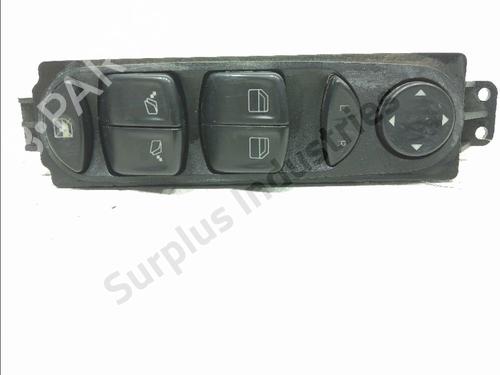 Used Left front window switch Left front window switch MERCEDES-BENZ VIANO (W639) CDI 2.2 (639.711, 639.713, 639.811, 639.813, 639.815) (150 hp) 34616068 34616068