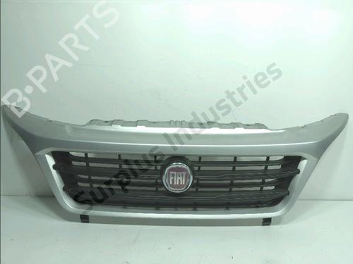 Used Grille Grille FIAT DUCATO Van (250_) 115 Multijet 2,0 D (116 hp) 39765949 39765949