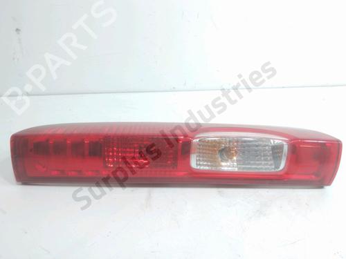 Højre baglygte RENAULT TRAFIC II Bus (JL) 2.5 dCi 145 (JL0J) (146 hp) 31955712