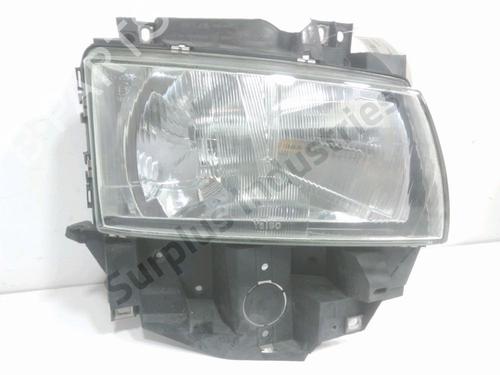 Used Right headlight VW TRANSPORTER T4 Bus (70B, 70C, 7DB, 7DK, 70J, 70K, 7DC, 7DJ) 2.5 TDI (102 hp) 31955673