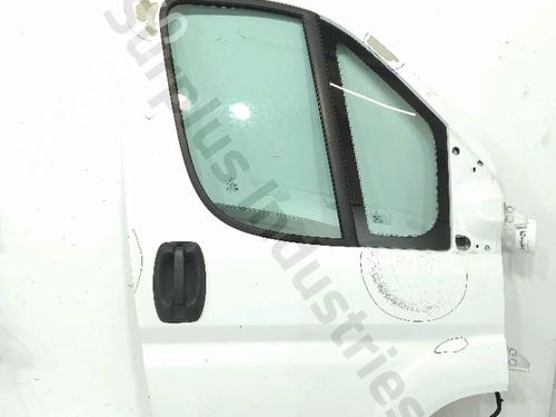Used Right front door Right front door 39524359 39524359