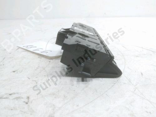 Warning switch RENAULT MASTER III Van (FV) 2.3 dCi 150 FWD (FV0F, FV03, FV09) | BP31954821I22 - Image 4