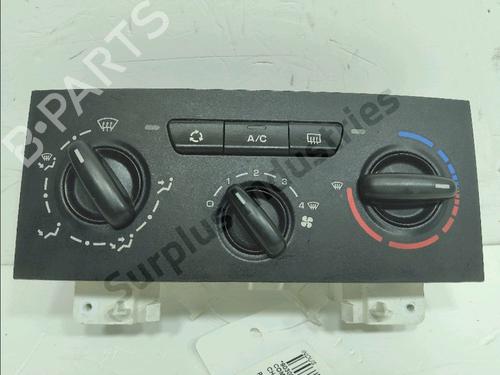climate-control-citroen-jumpy-ii-van-2007-2008-2009-2010-2011-2012-2013-2014-2015-2016-38433146 main image