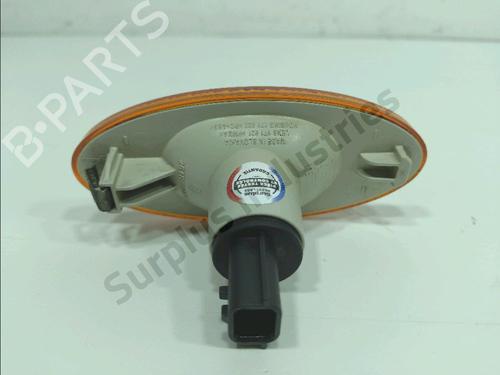 Right side indicator RENAULT MASTER III Van (FV) 2.3 dCi 145 FWD (FV0E, FV0F, FV0H, FV02, FV0M, FV0S,... | BP37257207I19 - Image 2