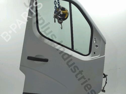Used Right front door Right front door RENAULT MASTER III Van (FV) 2.3 dCi 125 FWD (FV0C, FV0D, FV0G, FV0H, FV0J, FV0K,... (125 hp) 39737751 39737751