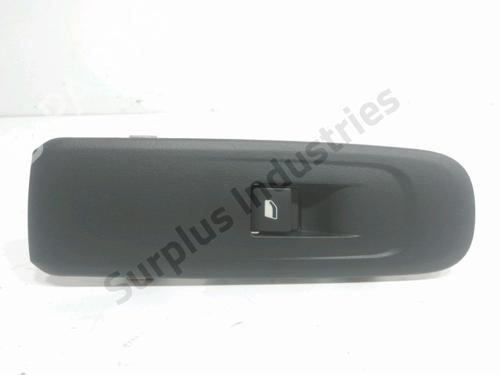 Used Right front window switch Right front window switch CITROËN BERLINGO Box Body/MPV (K9) e-Berlingo (136 hp) 34642996 34642996