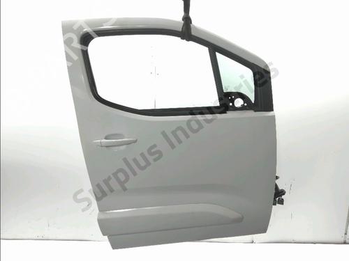 Used Right front door Right front door 36898837 36898837