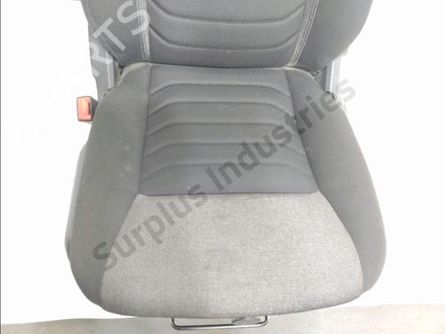 Left front seat IVECO DAILY VI Van 33S14, 35S14, 35C14, 42S14 | BP38104115C15 - Image 3