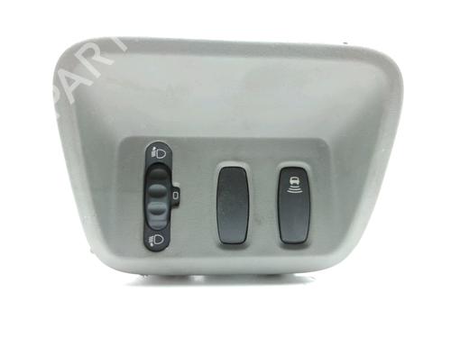 Used Headlight switch Headlight switch RENAULT TRAFIC II Van (FL) 2.5 dCi 145 (FL0J) (146 hp) 31954790 31954790