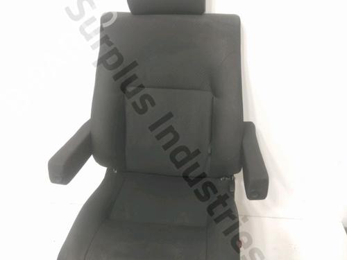 Used Right front seat Right front seat RENAULT TRAFIC II Van (FL) 2.0 dCi 90 (FL0H, FL00, FL01, FL0M, FL0P, FL0S) (90 hp) 33949558 33949558