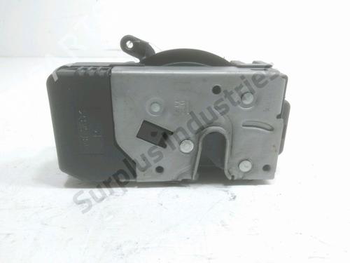 Used Front right lock RENAULT TRAFIC II Van (FL) 2.0 dCi 90 (FL0H, FL00, FL01, FL0M, FL0P, FL0S) (90 hp) 31955381