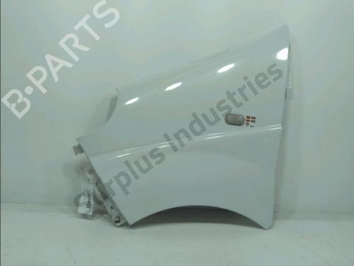 Guarda-lamas esquerdo Guarda-lamas esquerdo RENAULT TRAFIC II Van (FL) 2.0 dCi 90 (FL0H, FL00, FL01, FL0M, FL0P, FL0S) (90 hp) 34415353 34415353