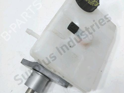 Brake master cylinder RENAULT MASTER III Van (FV) 2.3 dCi 150 FWD (FV0F, FV03, FV09) | BP31954552M77 - Image 4