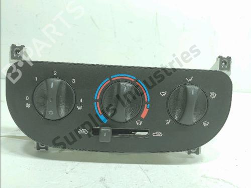 Used Climate control Climate control 39194914 39194914