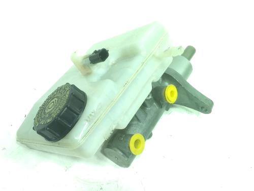 Used Brake master cylinder Brake master cylinder RENAULT MASTER III Van (FV) 2.3 dCi 110 FWD (FV0R, FV0W, FV1A) (110 hp) 33714080 33714080