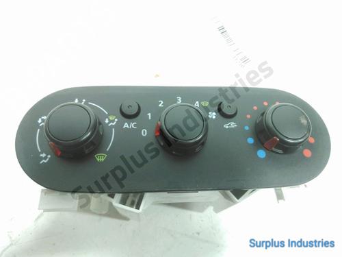 climate-control-opel-vivaro-b-van-x82-2014-2015-2016-2017-2018-2019-2020-31954764 main image