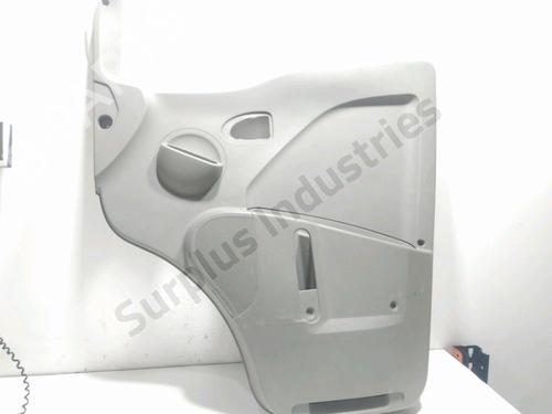 Used Front right panel RENAULT MASTER II Bus (JD) 2.5 dCi (JD01, JD02, JD11, JD12, JD1W) (120 hp) 32226757