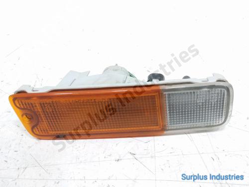 Pisca frente direito MITSUBISHI L200 (K7_T, K6_T, K5_T) 2.5 TD 4WD (K74T) (99 hp) 32379819
