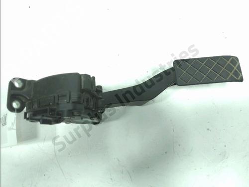 Used Pedal Pedal 38794237 38794237