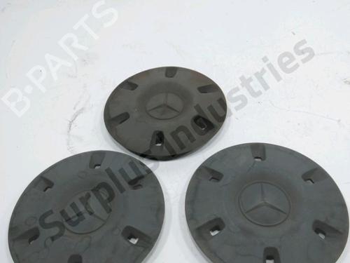 Used Hub cap Hub cap MERCEDES-BENZ SPRINTER 3,5-t Van (B906) 313 CDI (906.631, 906.633, 906.635, 906.637) (129 hp) 35999680 35999680