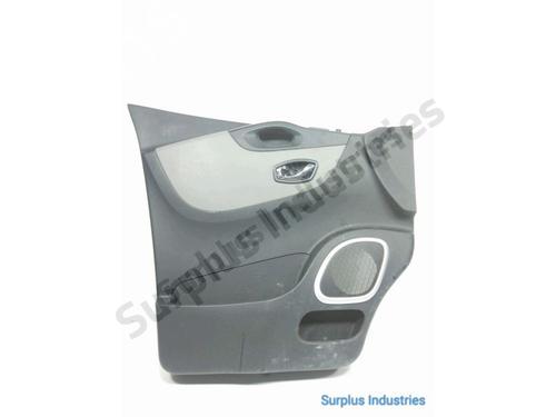 front-left-panel-renault-trafic-iii-van-fg_-2014-31955415 main image