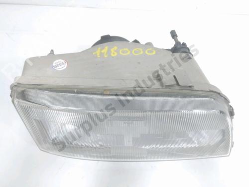 Phare droit PEUGEOT BOXER Platform/Chassis (ZCT_) 2.5 TD (103 hp) 31955664