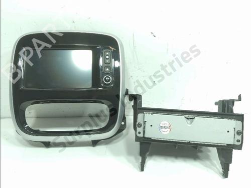Used Radio Radio RENAULT TRAFIC III Van (FG_) 2.0 dCi 145 (FGML) (145 hp) 39942832 39942832