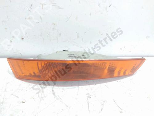 Blinker vorne links für RENAULT TRAFIC II Van (FL) 1.9 dCi 80 (FL0B) (82 hp) 32203001