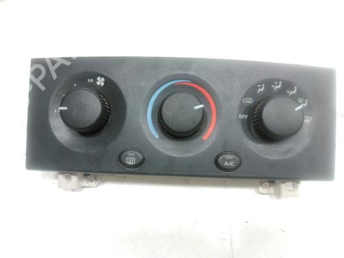 Used Climate control Climate control 38104076 38104076