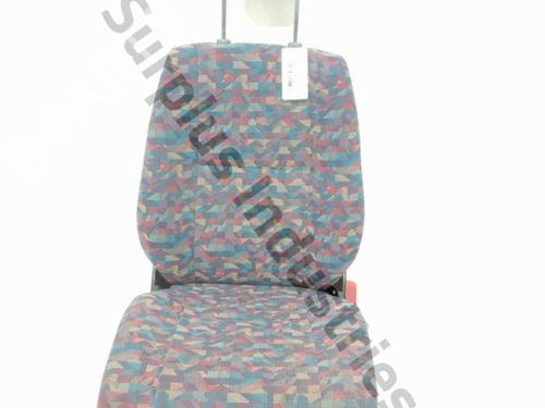 Used Right front seat Right front seat MERCEDES-BENZ SPRINTER 2-t Van (B901, B902) 212 D (901.461, 901.462, 902.461, 902.462) (122 hp) 35999730 35999730